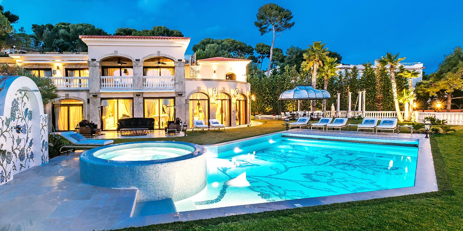 villa de luxe cote d'azur. Heated swimming pool